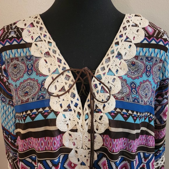 Umgee‎ Women's V-Neck Crochet Trim Paisley Stripe Tassel Popover Boho Size Large - Picture 5 of 12